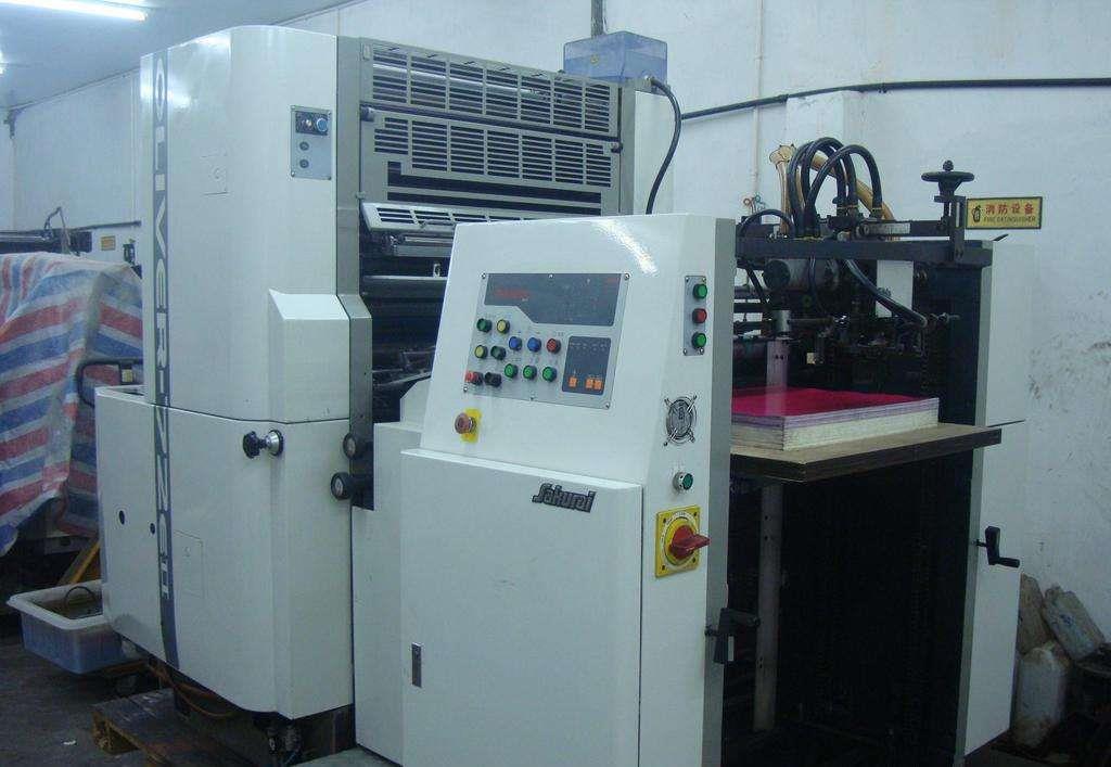 雙色雙面膠印機(jī) 雙色雙面膠印機(jī)
